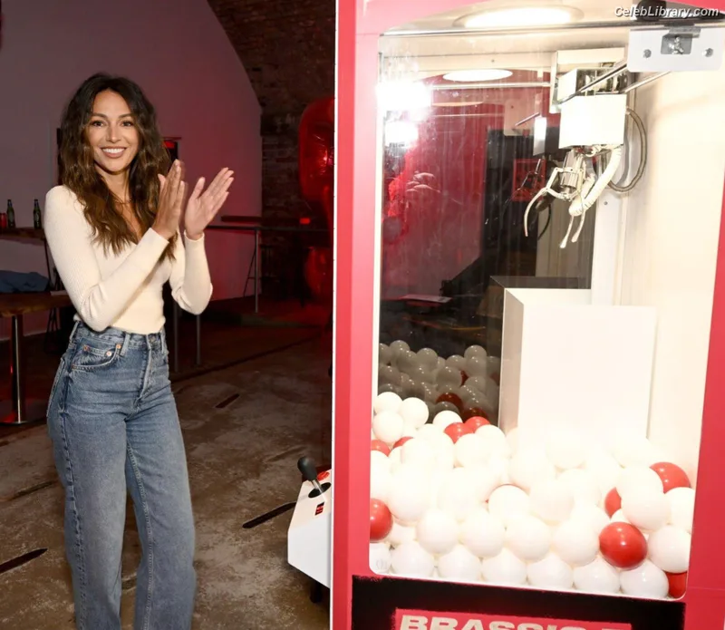 Michelle Keegan photo 10 of 535