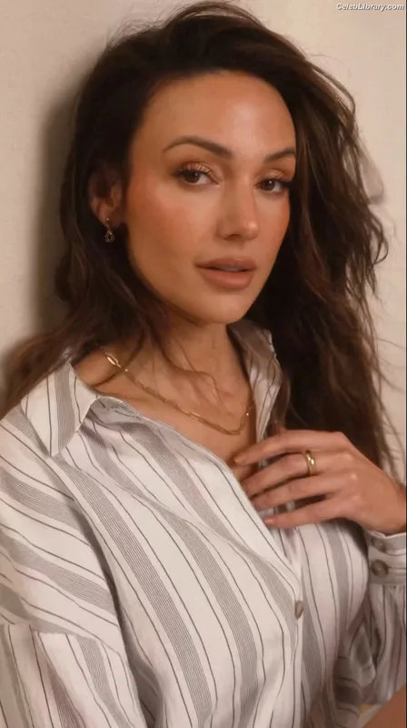 Michelle Keegan photo 20 of 535