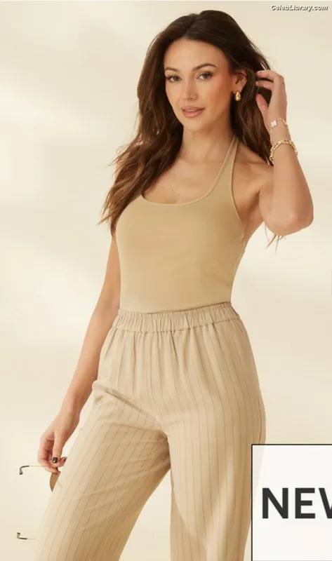 Michelle Keegan photo 23 of 535
