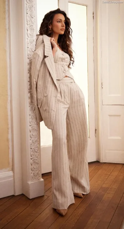 Michelle Keegan photo 19 of 535