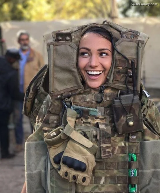 Michelle Keegan photo 20 of 535