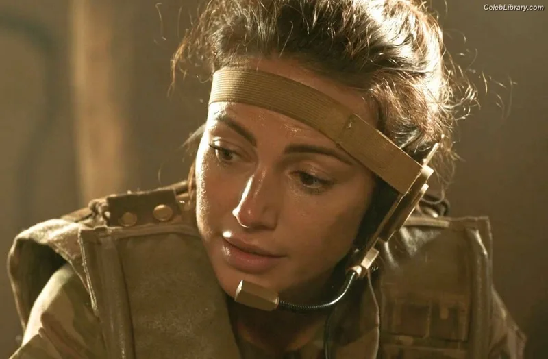 Michelle Keegan photo 22 of 535