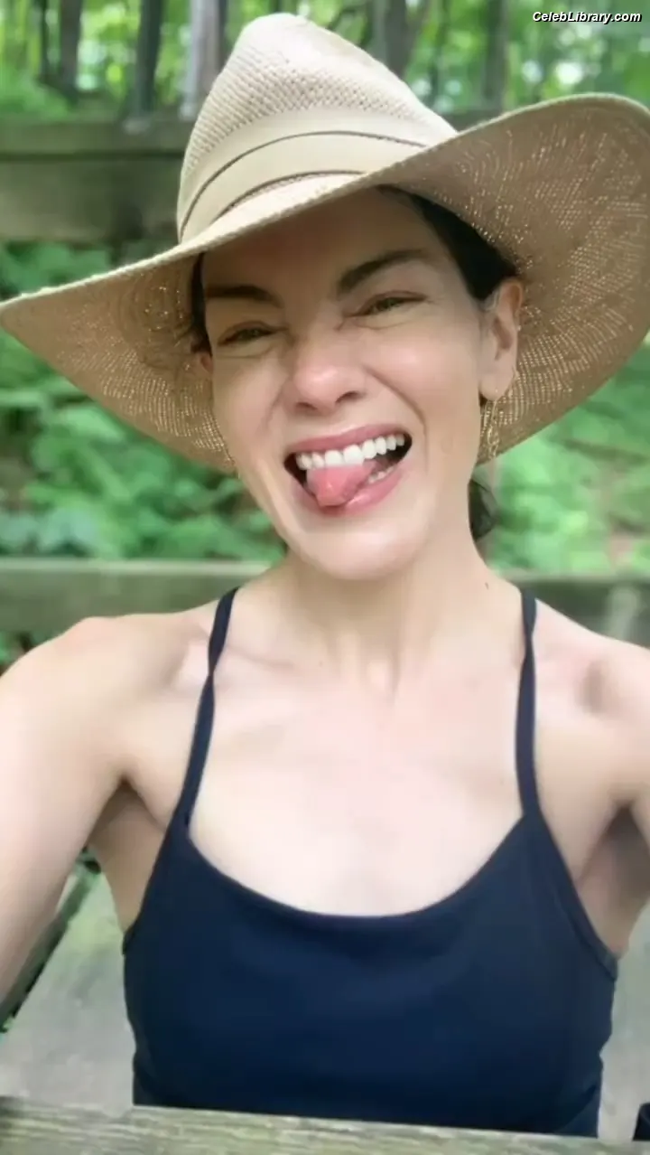 Michelle Monaghan photo 17 of 1009