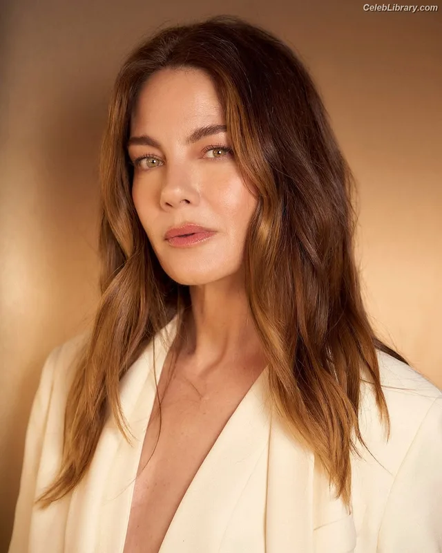 Michelle Monaghan photo 8 of 1010