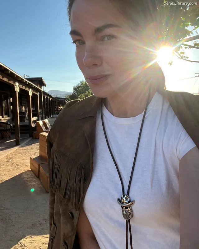 Michelle Monaghan photo 17 of 1010