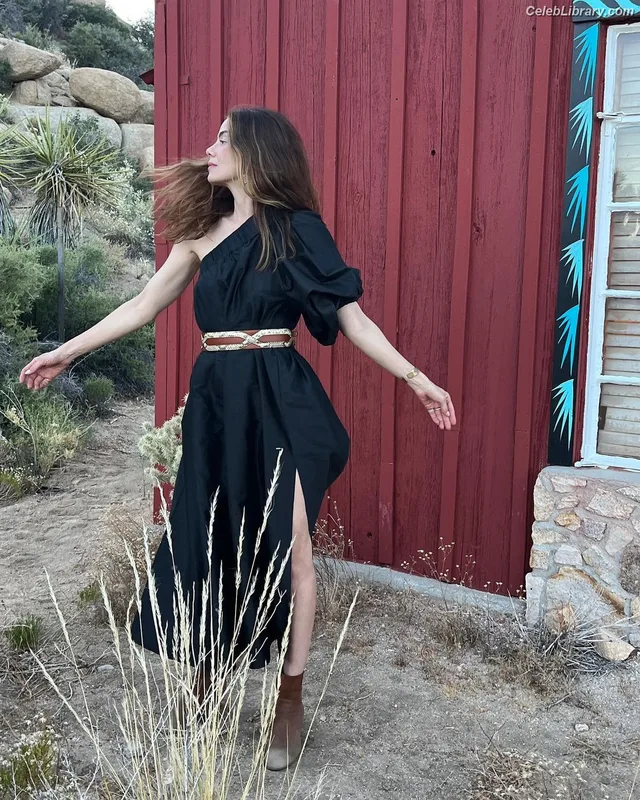 Michelle Monaghan photo 18 of 1010
