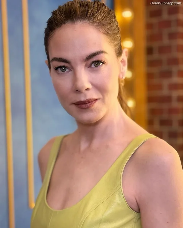 Michelle Monaghan photo 3 of 1010
