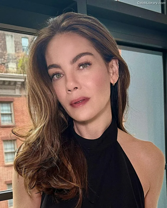Michelle Monaghan photo 18 of 1010
