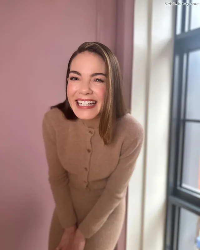Michelle Monaghan photo 24 of 1010