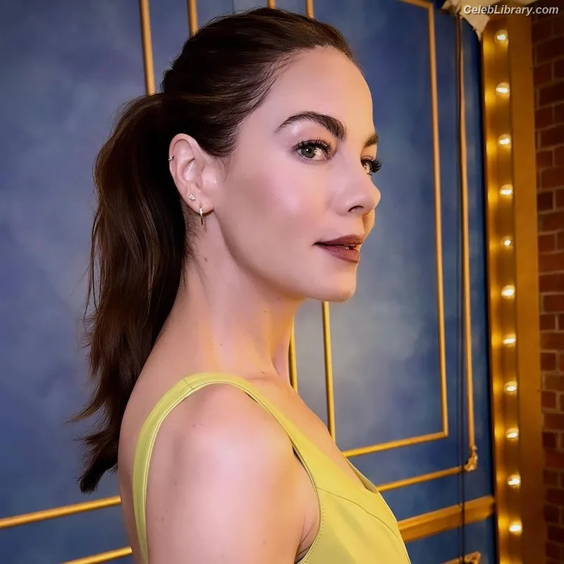 Michelle Monaghan photo 5 of 1010