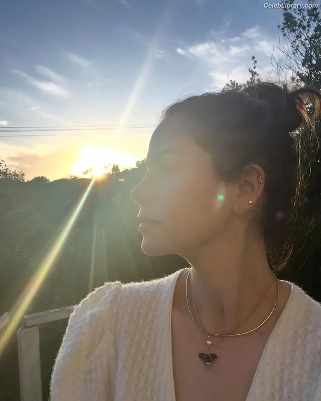 Michelle Monaghan photo 8 of 1010