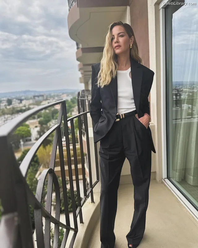 Michelle Monaghan photo 16 of 1010