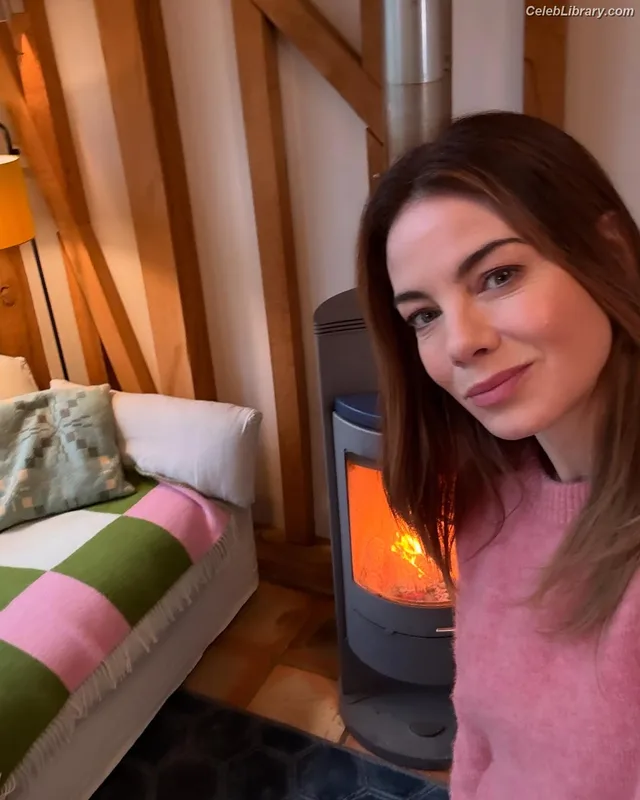 Michelle Monaghan photo 16 of 1010