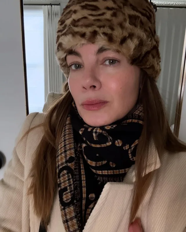 Michelle Monaghan photo 17 of 1010