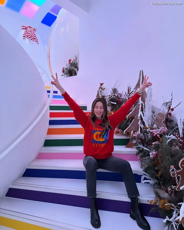 Michelle Monaghan photo 18 of 1010