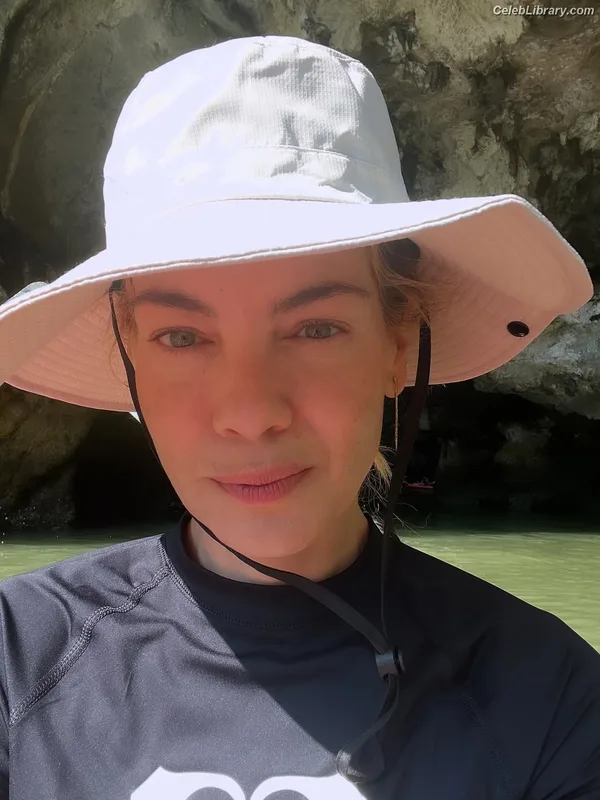 Michelle Monaghan photo 5 of 1010