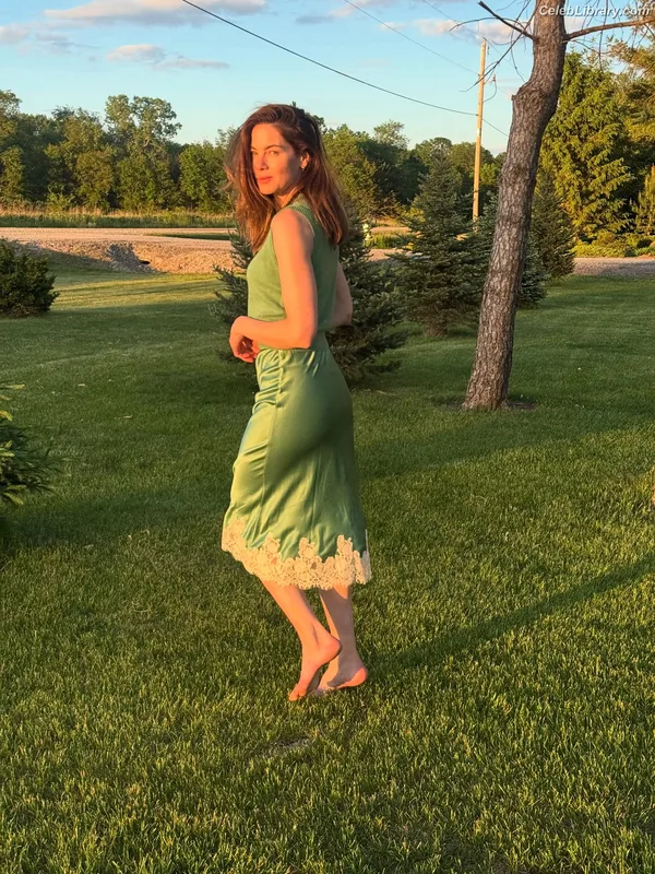 Michelle Monaghan photo 21 of 1010