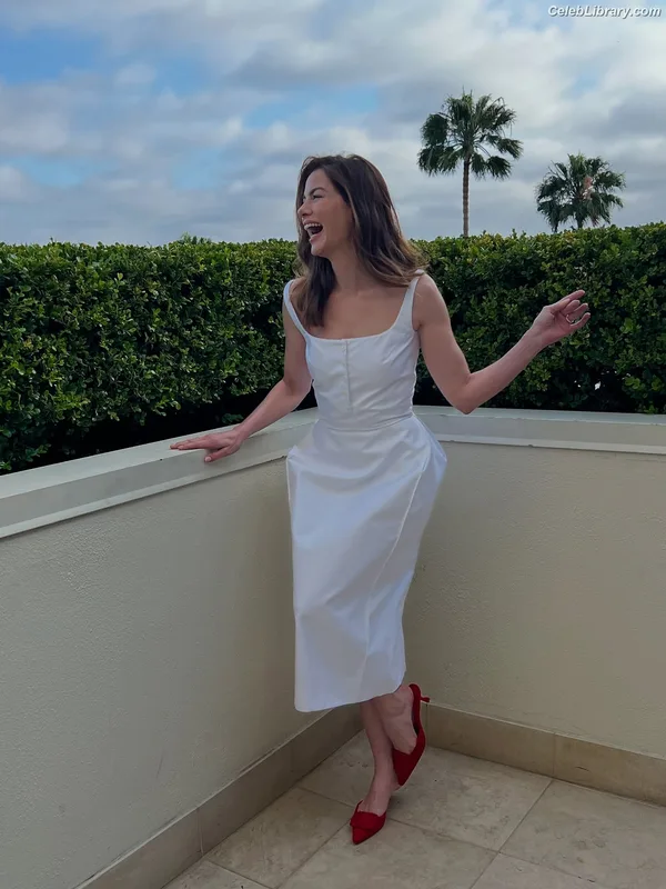 Michelle Monaghan photo 23 of 1010