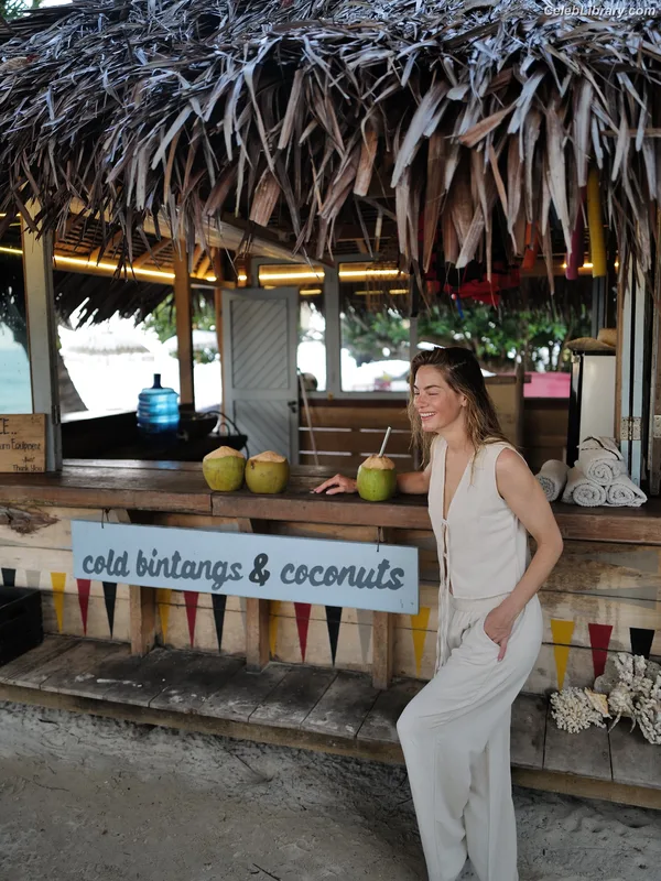 Michelle Monaghan photo 4 of 1010