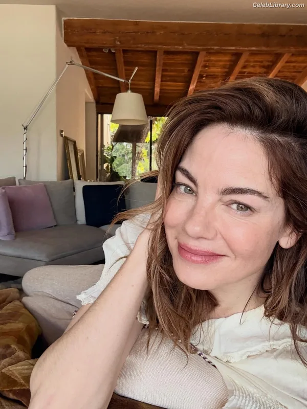 Michelle Monaghan photo 13 of 1010