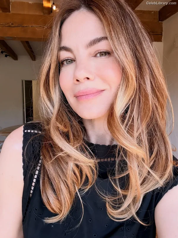 Michelle Monaghan photo 22 of 1010