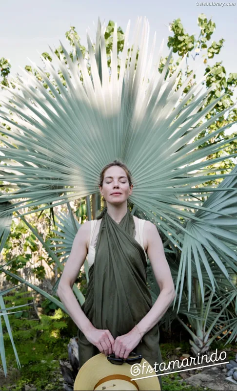 Michelle Monaghan photo 4 of 1010