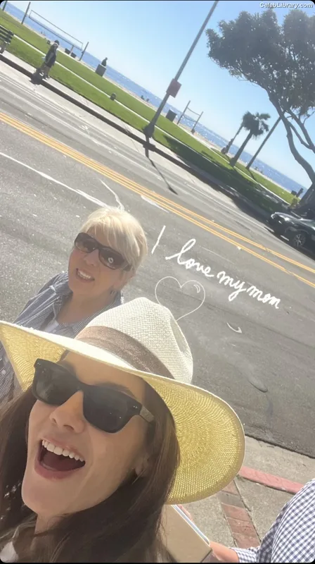 Michelle Monaghan photo 4 of 1010