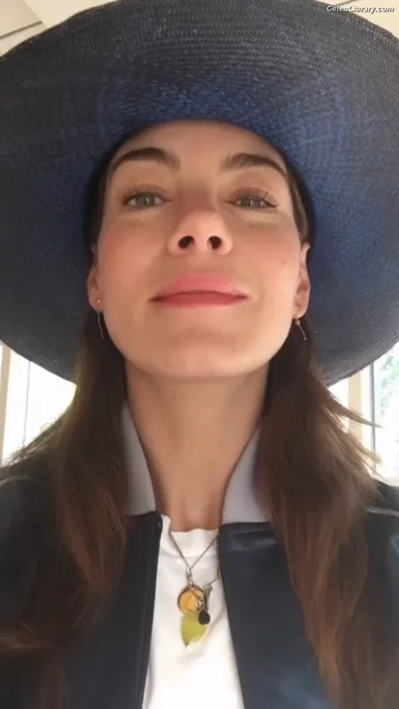 Michelle Monaghan photo 3 of 1010