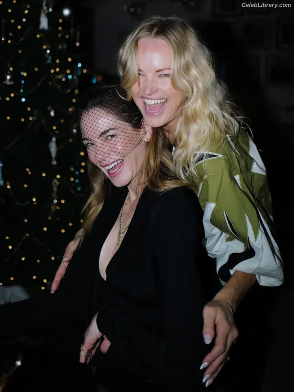 Michelle Monaghan photo 15 of 1010