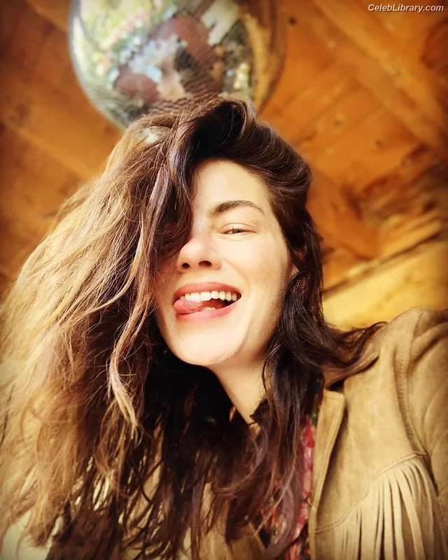Michelle Monaghan photo 12 of 1010