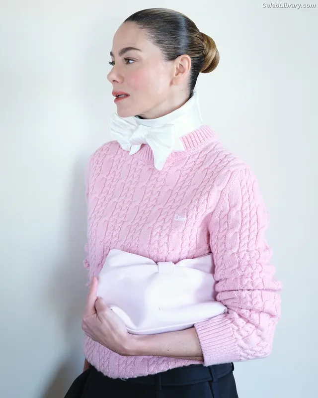 Michelle Monaghan photo 21 of 1010