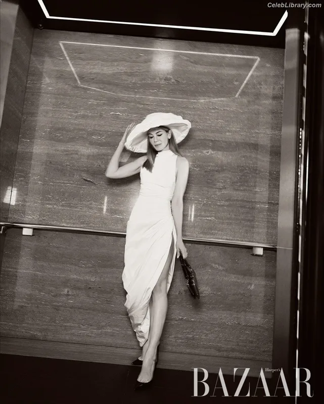 Michelle Monaghan photo 8 of 1010