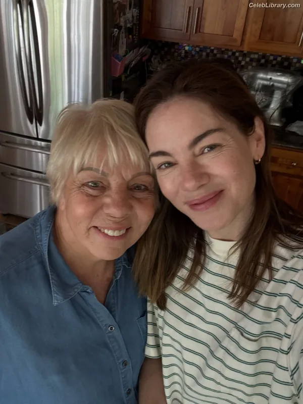 Michelle Monaghan photo 3 of 1010