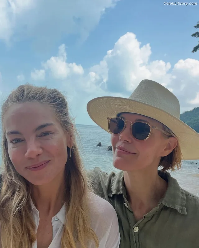 Michelle Monaghan photo 19 of 1010