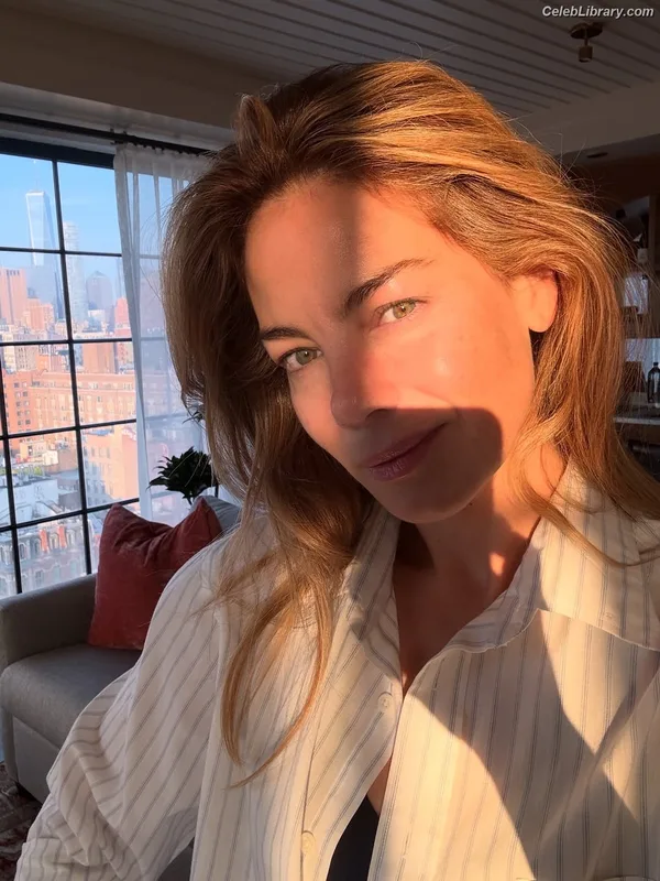 Michelle Monaghan photo 2 of 1010