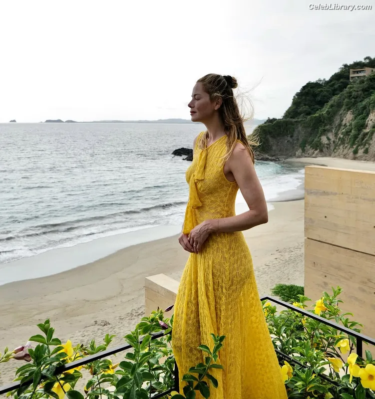 Michelle Monaghan photo 8 of 1010