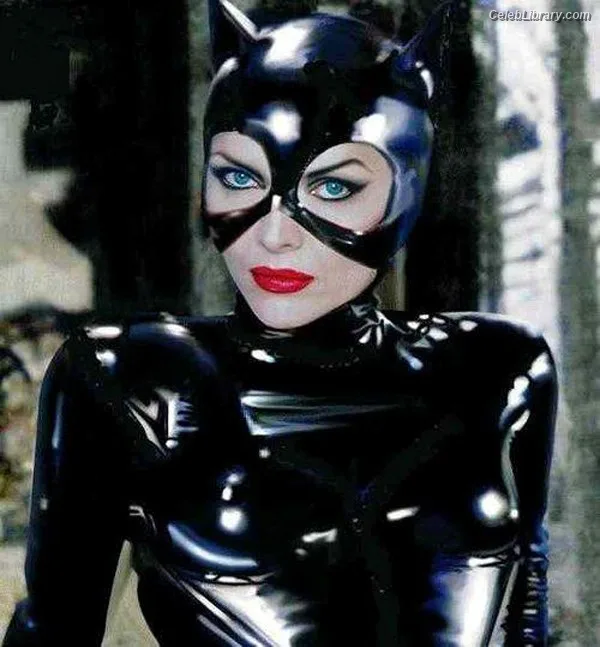 Michelle Pfeiffer photo 1 of 51