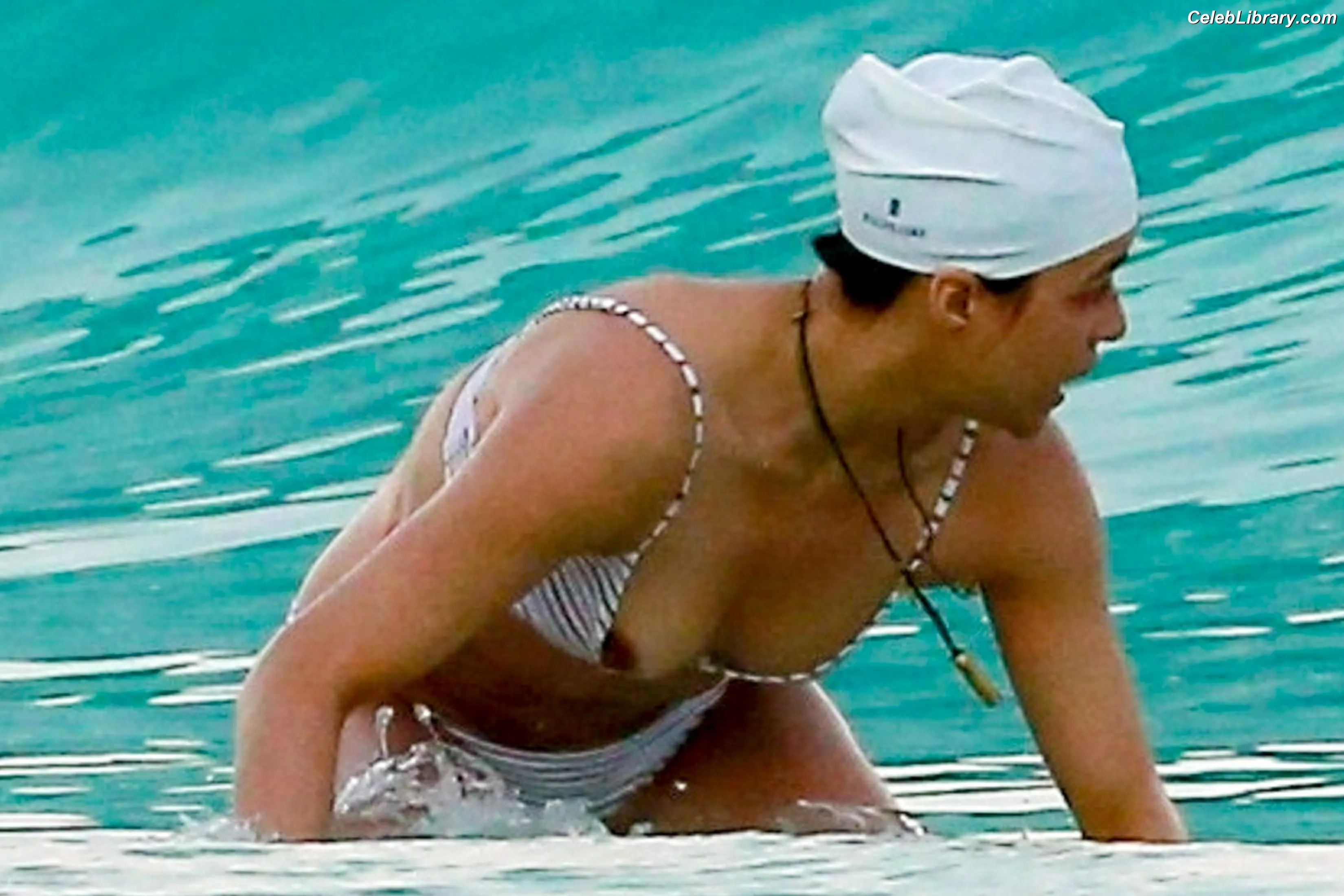 Michelle Rodriguez photo 7 of 130