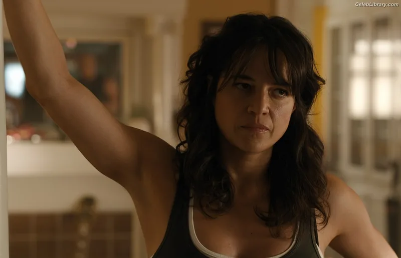 Michelle Rodriguez photo 13 of 131