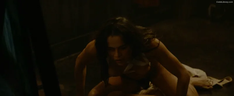 Michelle Rodriguez photo 9 of 131