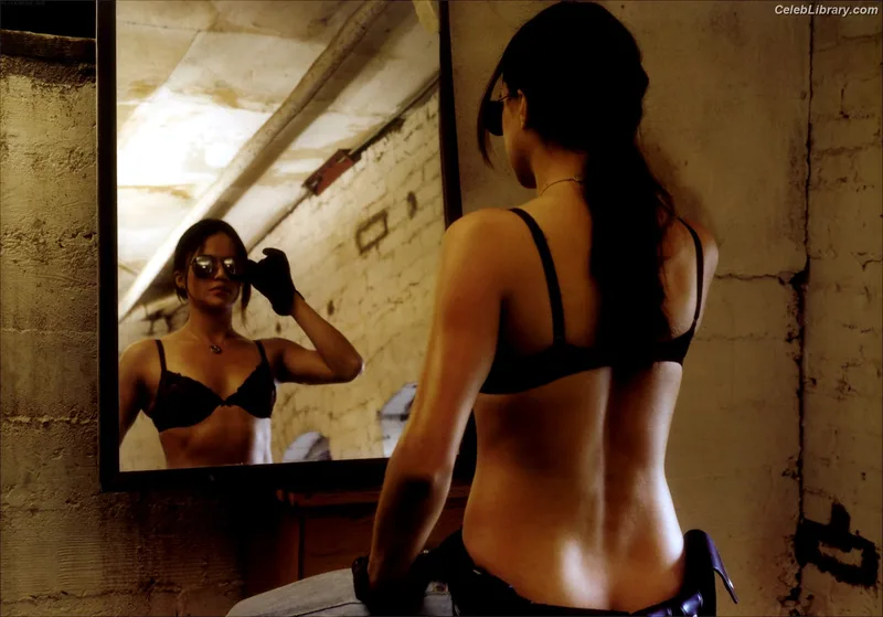 Michelle Rodriguez photo 2 of 131