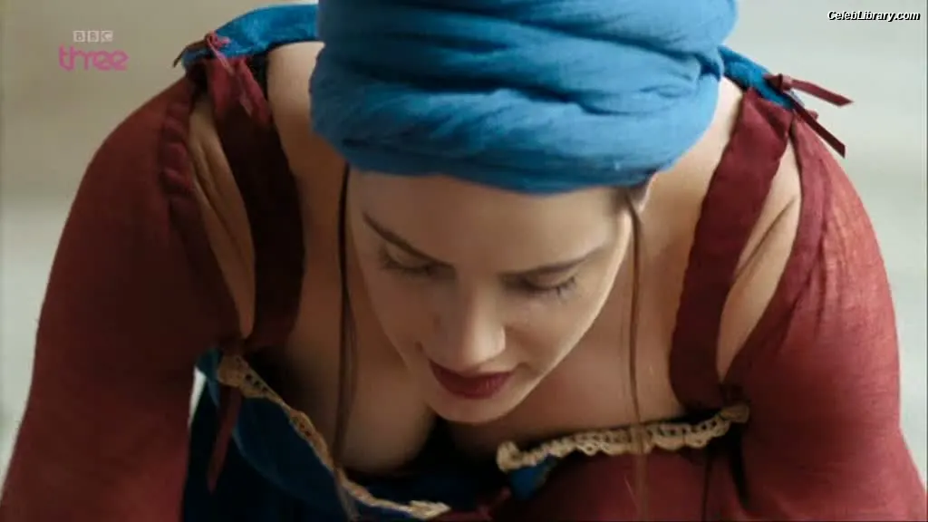 Michelle Ryan photo 17 of 93