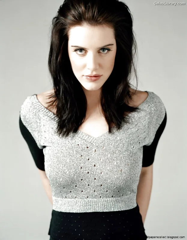 Michelle Ryan photo 9 of 94