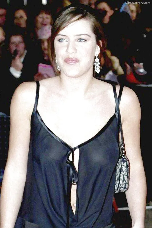 Michelle Ryan photo 19 of 94