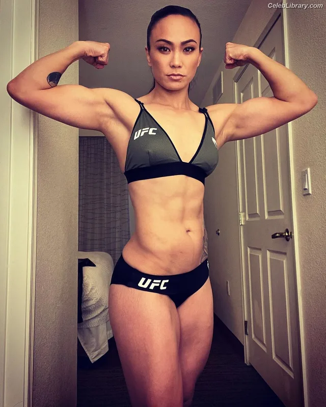 Michelle Waterson photo 7 of 133