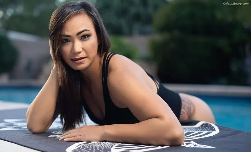 Michelle Waterson photo 20 of 133