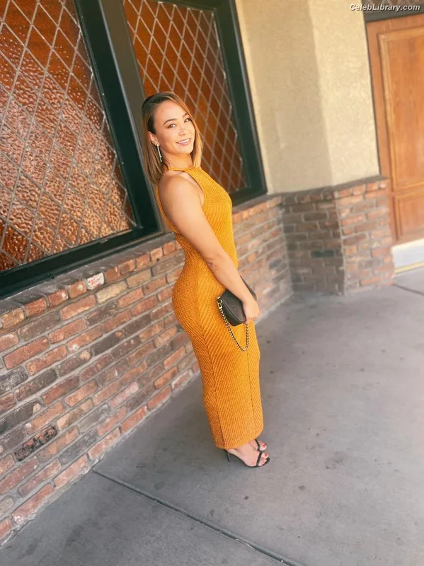 Michelle Waterson photo 16 of 133