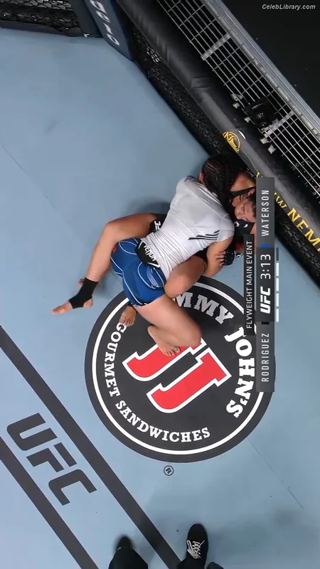 Michelle Waterson photo 24 of 133