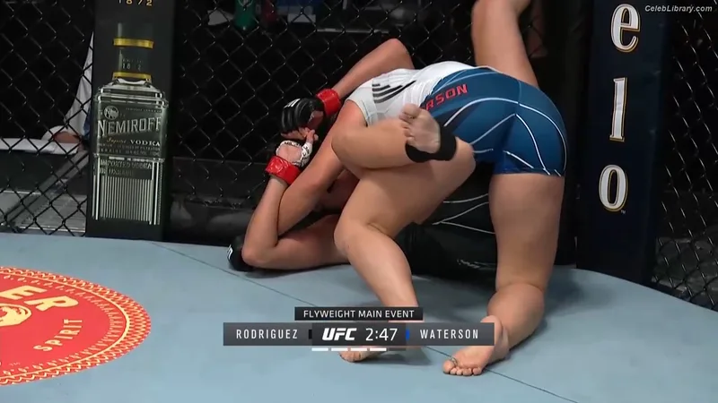 Michelle Waterson photo 2 of 133
