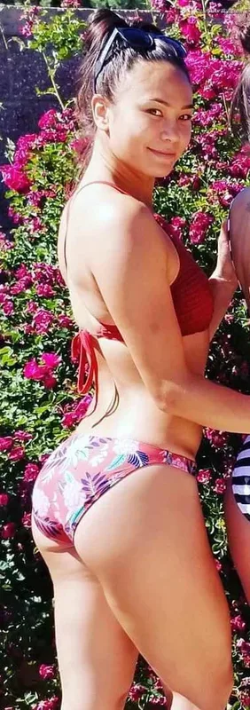 Michelle Waterson photo 8 of 133